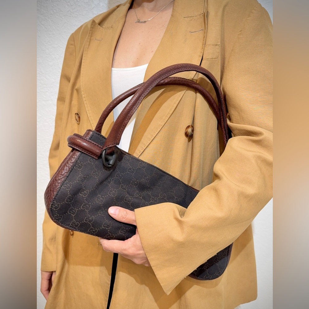 •••SOLD•••Auth Gucci Vintage Rare Monogram East to West Horse Bit Shoulder Bag